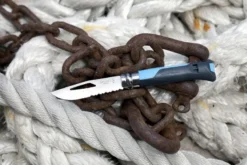 Opinel N°08 Outdoor Zakmes - Blauw 11 Opinel N°08 Outdoor Zakmes - Blauw -Gelukkig Sporten 3123840015762 opinel outdoor 8 blauw sfeer1 resultaat