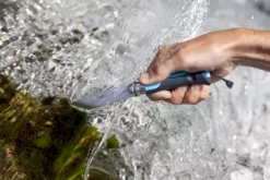 Opinel N°08 Outdoor Zakmes - Blauw 14 Opinel N°08 Outdoor Zakmes - Blauw -Gelukkig Sporten 3123840015762 opinel outdoor 8 blauw sfeer5 resultaat