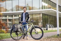 New Looxs Odense Enkele Fietstas - 17,5 Liter - Groen -Gelukkig Sporten 799 1200 new looxs pakaftas enkele fietstas odense single 1 1