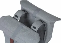 Basil City Shopper Dubbele Fietstas - 32 Liter - Grijs 8 Basil City Shopper Dubbele Fietstas - 32 Liter - Grijs -Gelukkig Sporten 844 1200 18072 basil city double bicycle bag grey melee 3