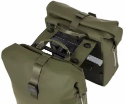 Basil SoHo MIK Dubbele Fietstas - 41 Liter - Donkergroen 8 Basil SoHo MIK Dubbele Fietstas - 41 Liter - Donkergroen -Gelukkig Sporten 860 1200 basil dubbele fietstas soho nordlicht mik 41l mosg 3 1