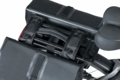 Basil Urban Dry Dubbele MIK Fietstas - 50 Liter - Zwart -Gelukkig Sporten 900 1348 basil urban dry dubbele fietstas mik 50 liter zwar 5