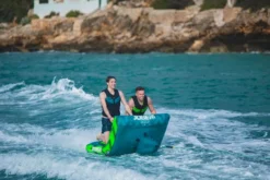 Jobe Kick Flip Funtube - 2 Persoons 9 Jobe Kick Flip Funtube - 2 Persoons -Gelukkig Sporten 900 1350 230220004 actionshot 12 big