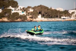 Jobe Airstream Funtube - 2 Persoons 13 Jobe Airstream Funtube - 2 Persoons -Gelukkig Sporten 900 1350 230220009 actionshot 5 big