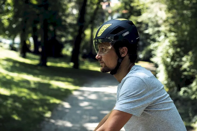 Abus Hyban 2.0 ACE E-bike Helm - Titaan 7 Abus Hyban 2.0 ACE E-bike Helm - Titaan - Afbeelding 7