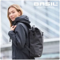 Basil SoHo Fietsrugzak - 17 Liter - Zwart -Gelukkig Sporten 900 900 basil soho bicycle backpack series 11 600x600