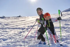 Komperdell Junior Aluminium Skistokken - Roze 7 Komperdell Junior Aluminium Skistokken - Roze -Gelukkig Sporten r3